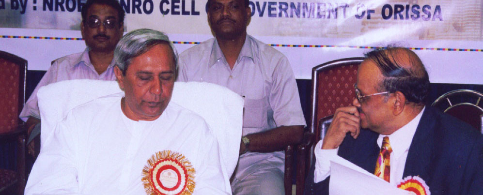 SHADEVA SAHOO WITH NAVIN PATTNAIK CM ODISHA, NROFC 2006